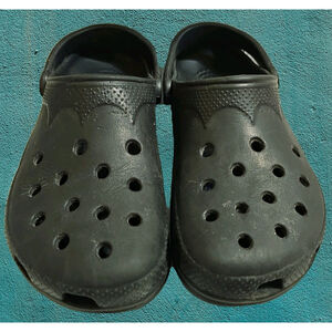 Crocs Classic Clog Black Made in Canada Men’s 8-9 Women’s 10-11 Slip-On Shoes